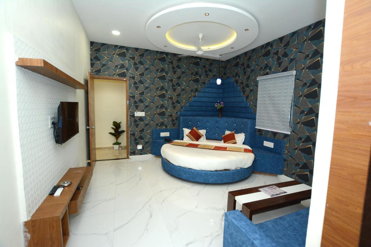 Hotel Villa Inn Ānand Zewnętrze zdjęcie
